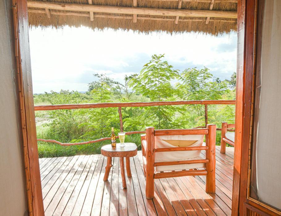 Kazinga Wilderness Safari Camp Hotel Касесе Екстериор снимка