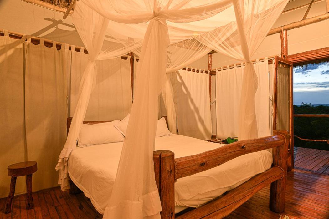 Kazinga Wilderness Safari Camp Hotel Касесе Екстериор снимка