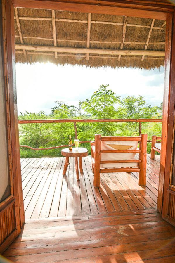 Kazinga Wilderness Safari Camp Hotel Касесе Екстериор снимка