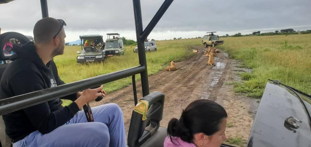 Kazinga Wilderness Safari Camp Hotel Касесе Екстериор снимка